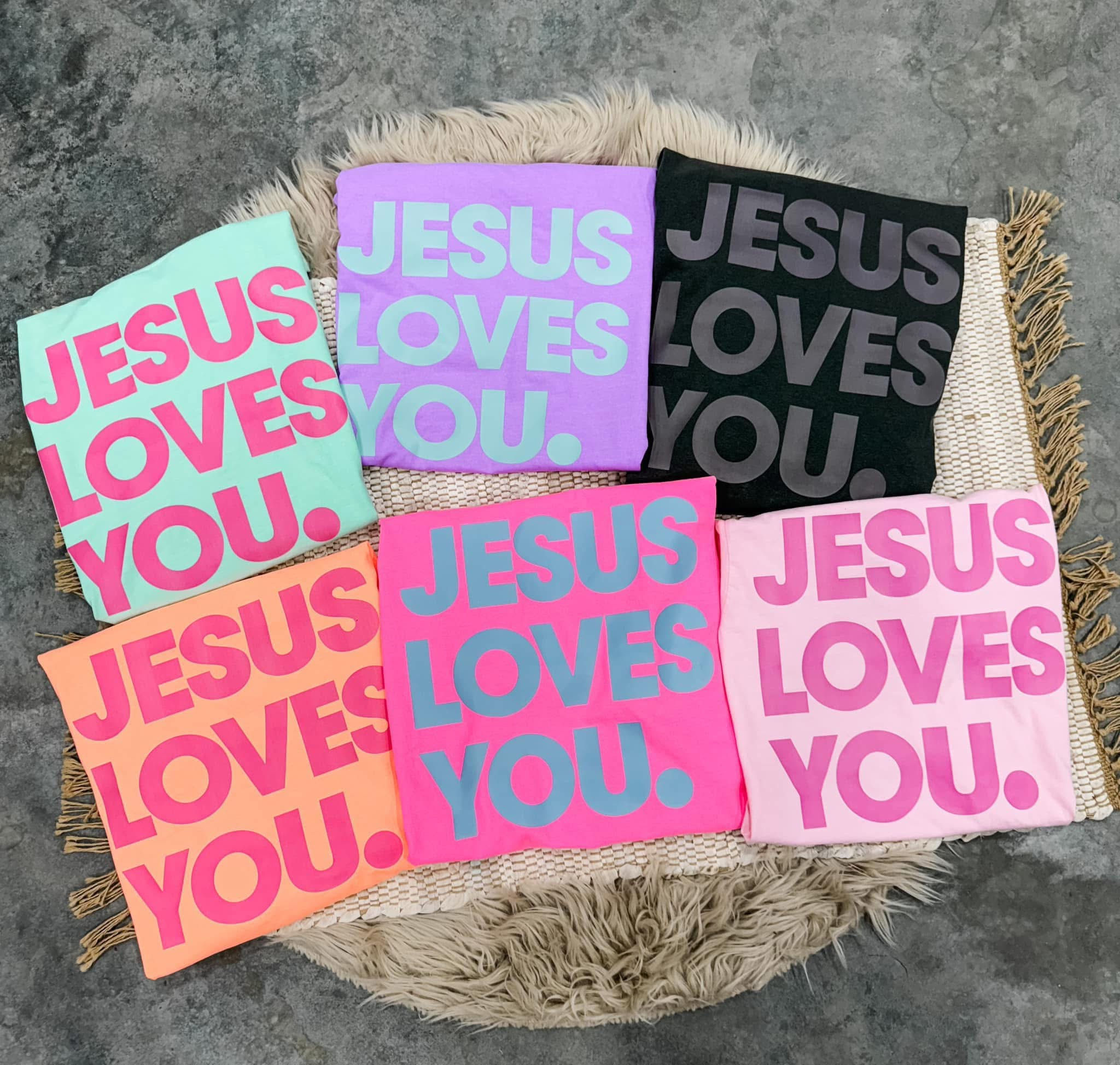 JESUS LOVES YOU. TEE