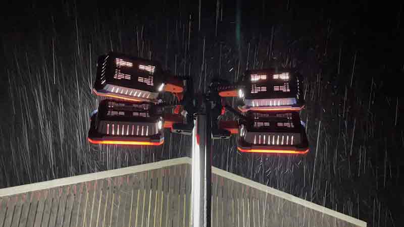 TL-500 Tower Light LED heads battling with the rain