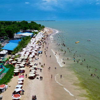 Praia de Taperapuan, toa toa