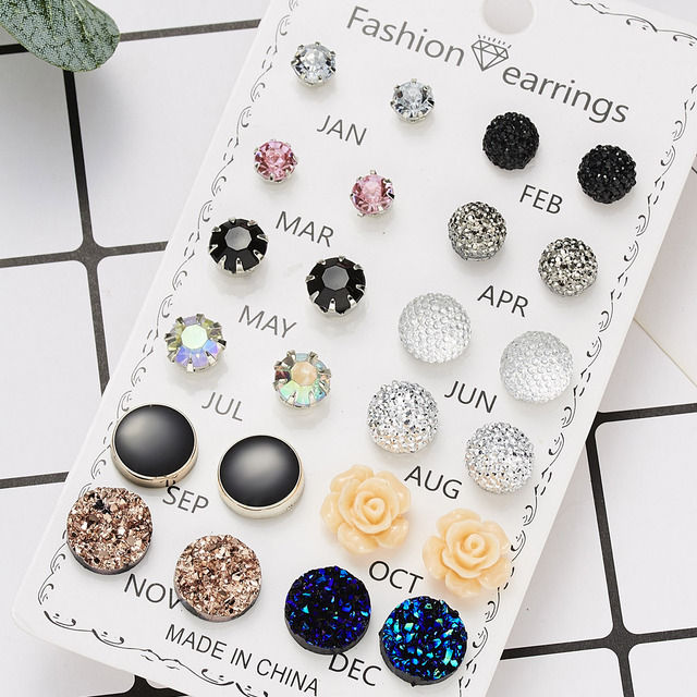 الصورة المصغرة: Creative Crystal Combination Paper Card Earrings