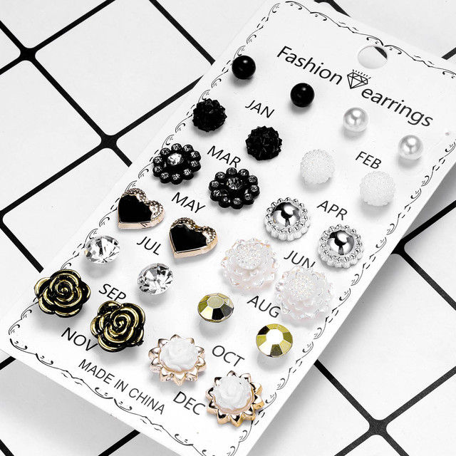 الصورة المصغرة: Creative Crystal Combination Paper Card Earrings