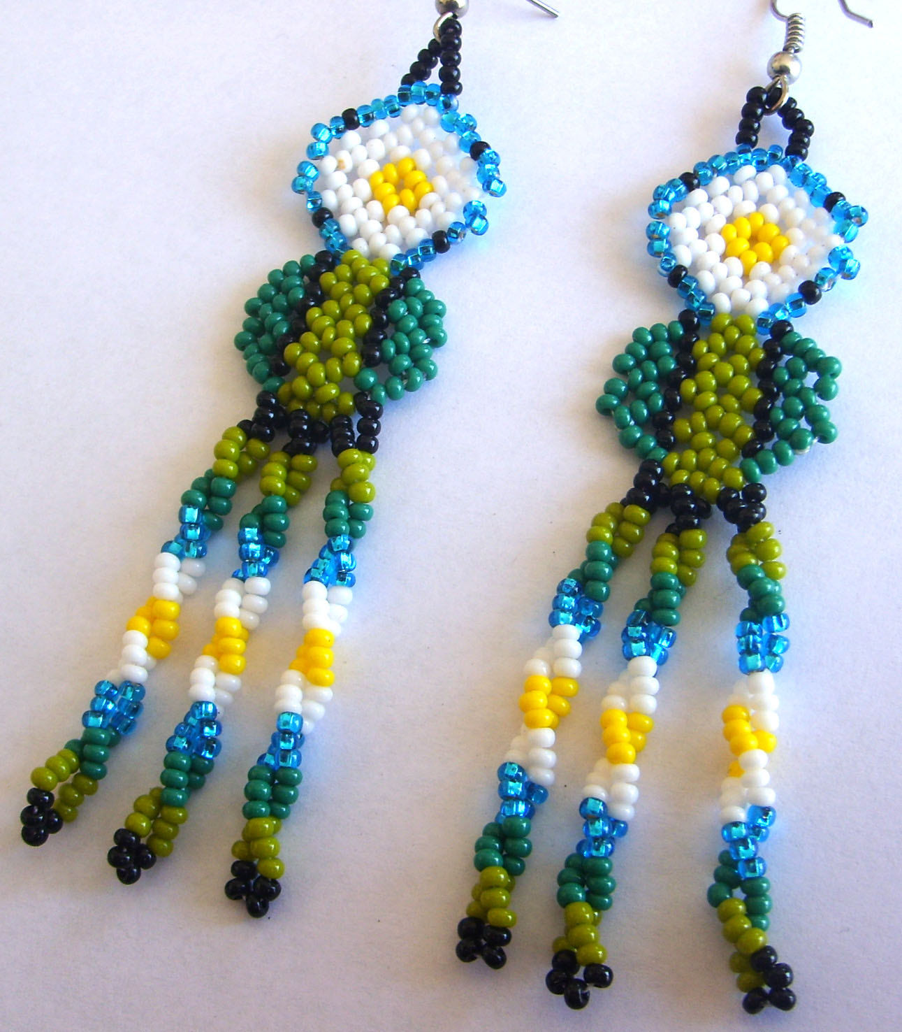 Mexican Huichol Beaded earrings