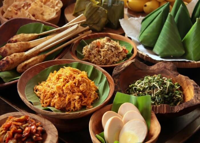 Bali,Voyagedenoces,Honeymoon,holiday,Waterfall, Sekumpul,traditional food