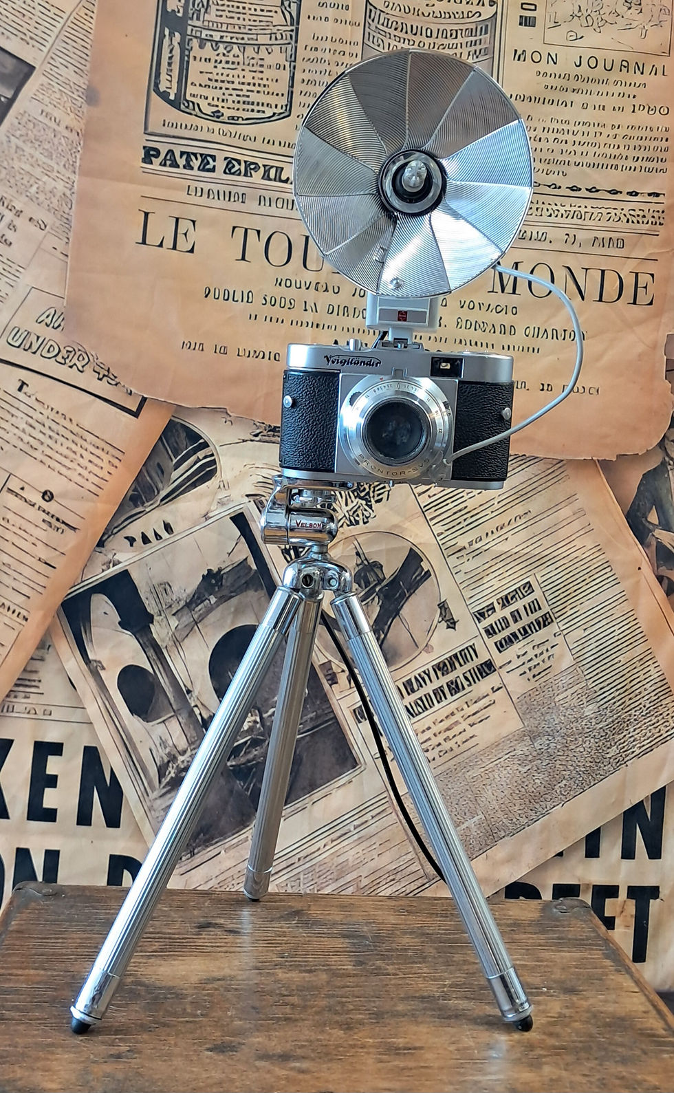 Thumbnail: 1958 Voigtländer Vito camera lamp