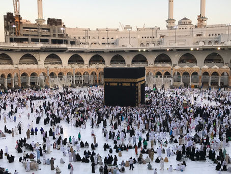 Women's Dress Code Guide for Hajj and Umrah: A Comprehensive Overview