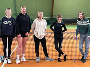 Tennis-Damen des SV Nienhagen starten mit Unentschieden in die Saison