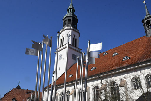 Musik und Wort zur Marktzeit: An(ge)dacht "à trois"