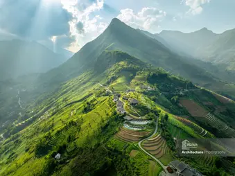 Chup anh Topas Ecolodge Sapa flycam hung vi luong sang mat troi chieu xuong toan canh thung lung ruong bac thang 15mmphoto