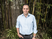 Coyotes in Long Beach: Learning to Live with Urban Wildlife