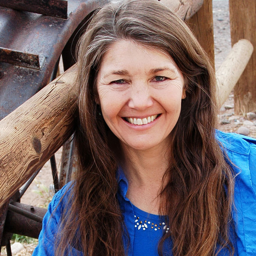 Smiling picture of Kathy Frisch