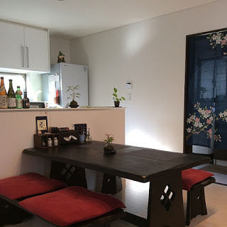 How about arranging your room like a Japanese inn?