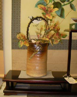 Would you like to have Shigaraki Flower vase๏ผ ไฟกๆฅฝใ่ฑ็ถใฏๅฆไฝใงใใใใ๏ผ