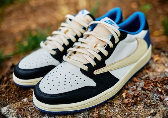 Jordan 1 Low Travis Scott Fragment