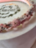 detalj roze rajfa za kosu