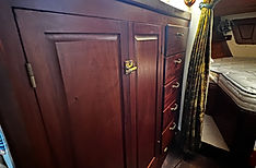 Armoire