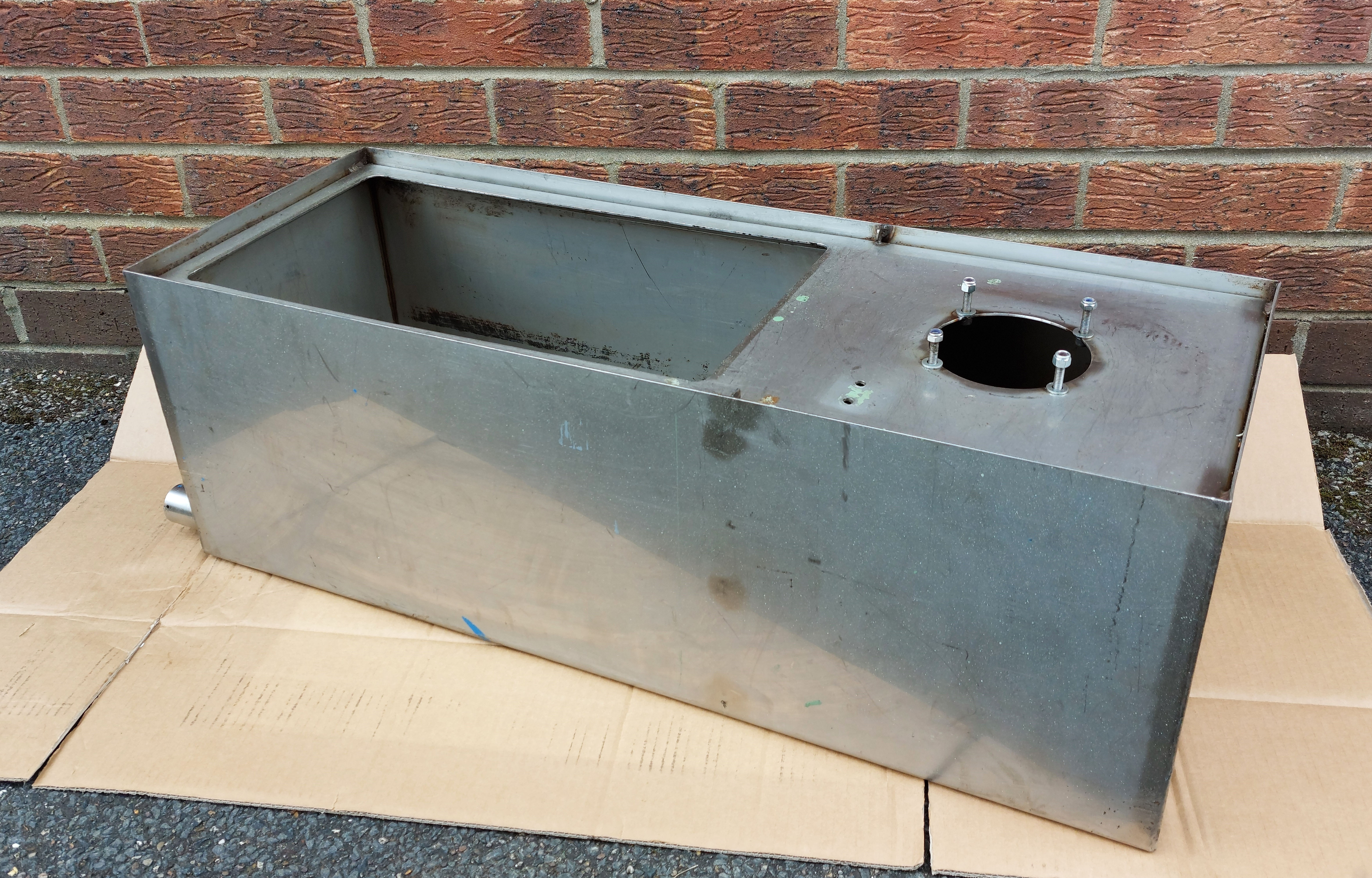 External St/St Coolant Tank.