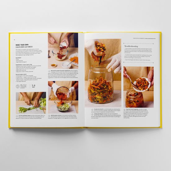 Step-by-step shots of the making cauliflower-leaf kimchi