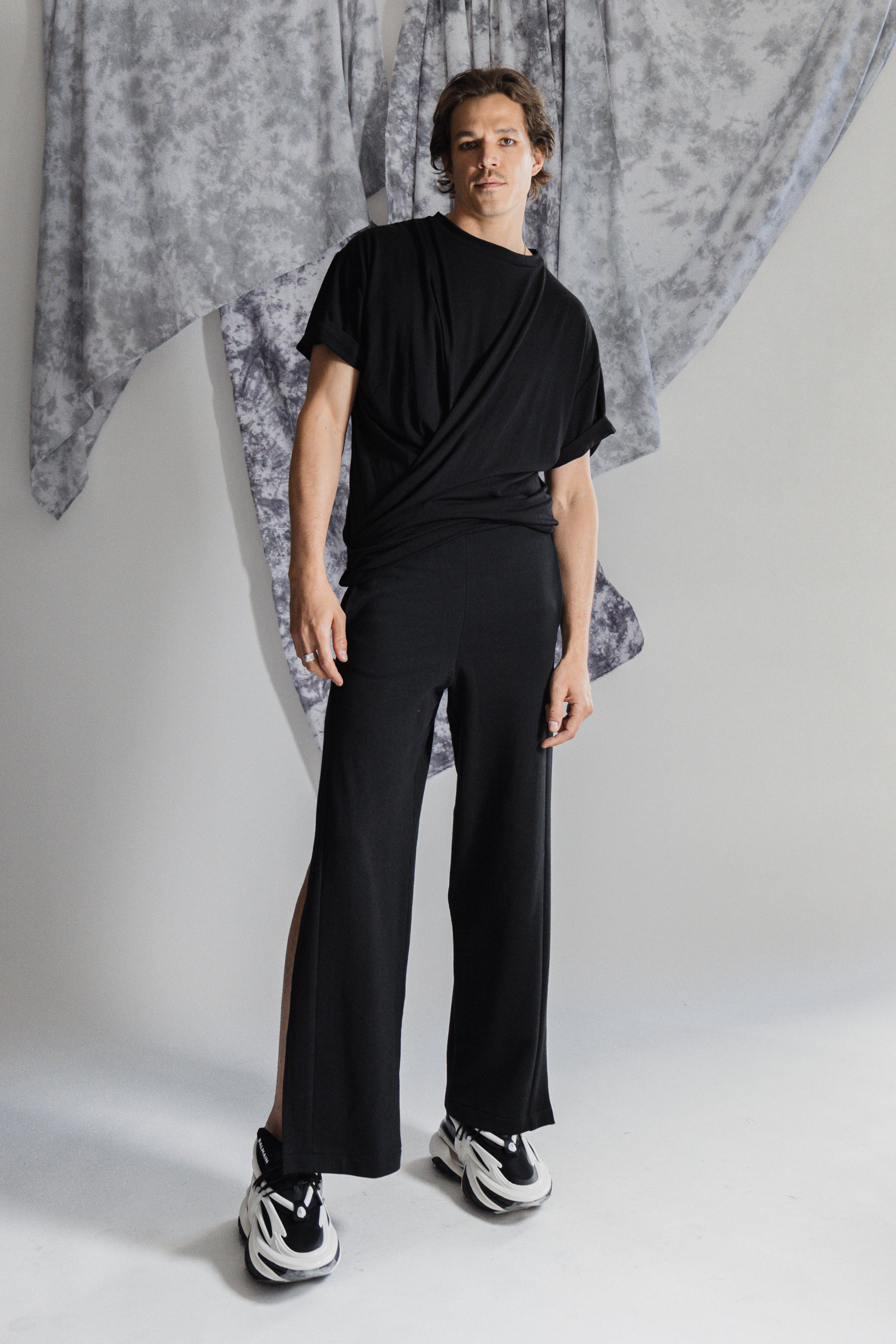 TWIST TEE BRUSHED BLACK