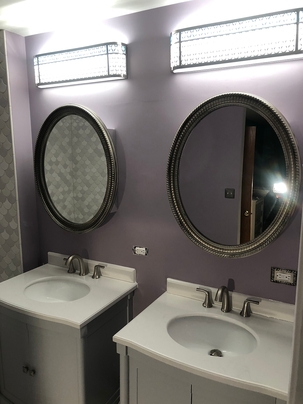 P16 vanities fixtures mirros lighting fixtures.HEIC