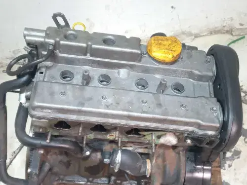 180_motor_parcial_chevrolet_corsa_1_0_2001_720613_1_c1b8cd933c50ca88e3e3f13f210c689a