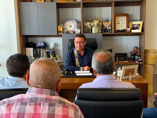 Vínculo migrante: Recibe Pavel Gaspar al empresario César Flores Rodríguez en el Congreso del Estado