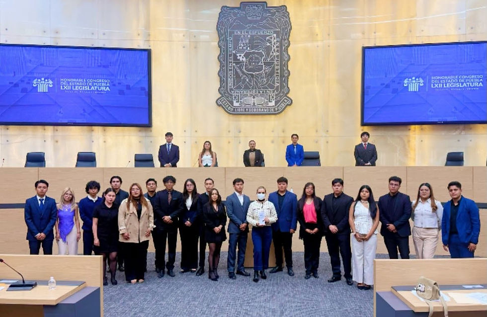 Legislar con perspectiva: Convierten a jóvenes en "Diputados por un día" en el Congreso