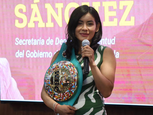 Cancha Pareja: Gaby "La Bonita" Sánchez Inspira a Universitarios con el Deporte como Eje de Éxito