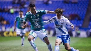 ¡Corazón Roto en el Cuauhtémoc! Puebla Cae de Forma Dramática ante León en un Final de Infarto