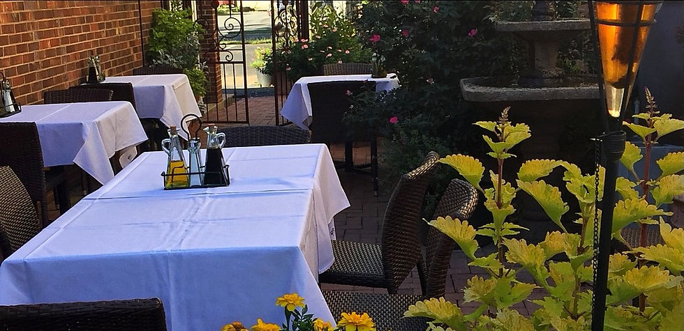 Private Garden Table at Zio