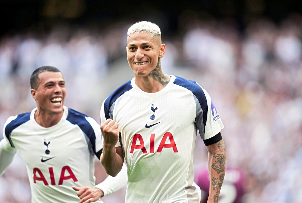 Richarlison celebrando su doblete frente al Burnley.
