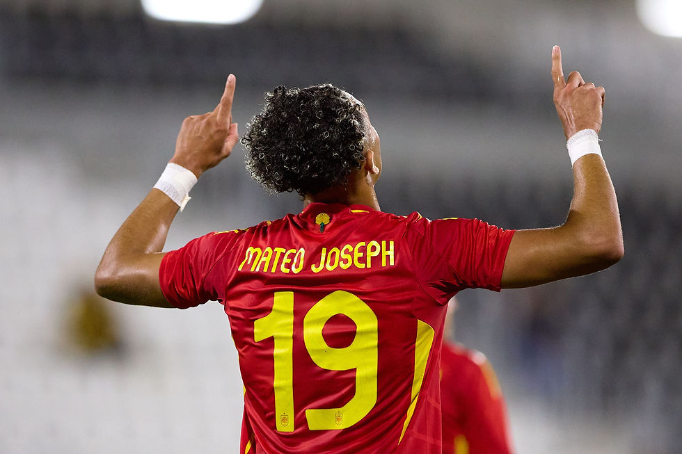 Mateo Joseph anotando gol para la selección española sub-21