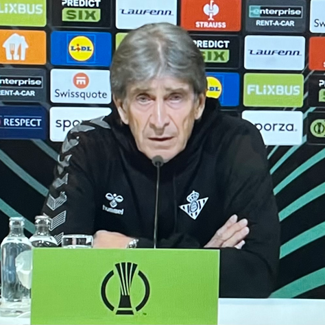 Rueda de prensa en la previa del partido de Conference League de mañana en Bélgica