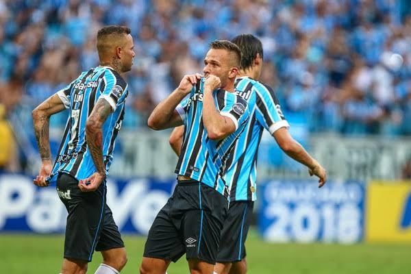 Arthur vuelve como "salvador" de Grêmio, que está en la zona baja de la tabla.