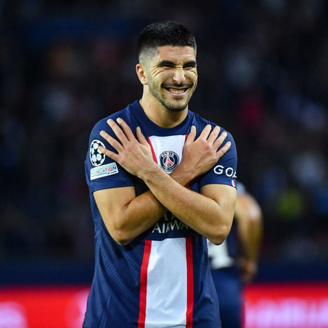 La operación Carlos Soler se aleja del Villarreal