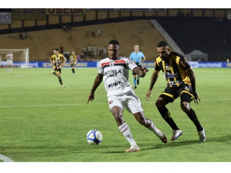 Em jogo de quatro expulções Novorizontino vence Botafogo por 2 a 0.