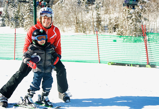Alli_our-story-family-skier.jpeg