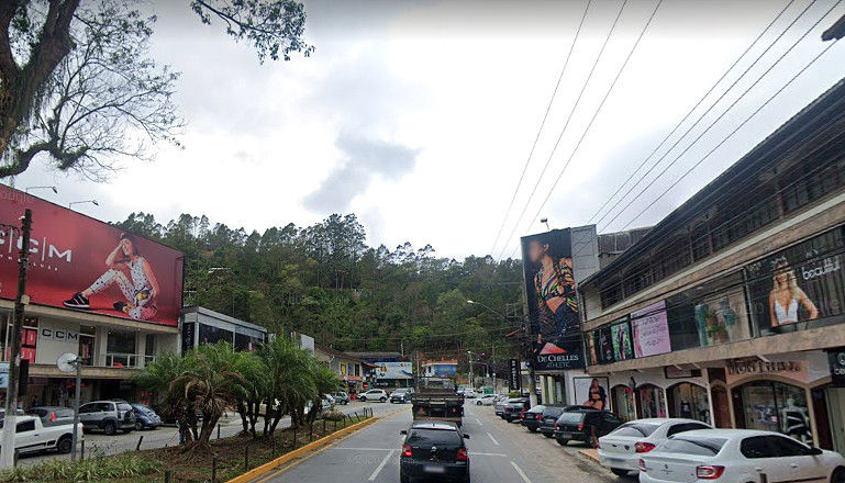 polo-de-moda-intima-ponte-da-saudade
