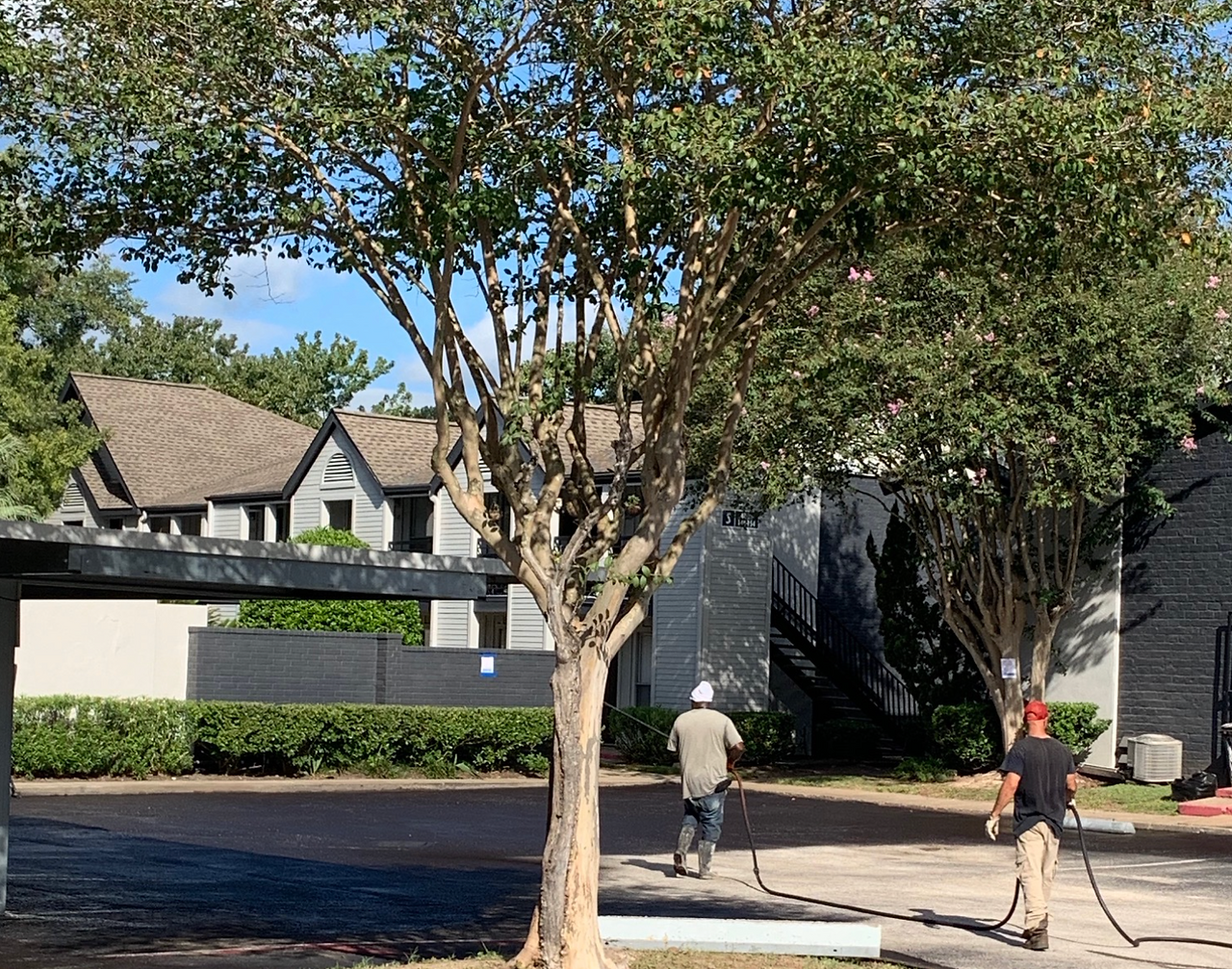Asphalt Sealcoat and Striping Houston TX 