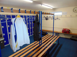 Men's Changing Room 2