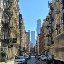 עברנו לניו יורק וסיימתי להתנצל