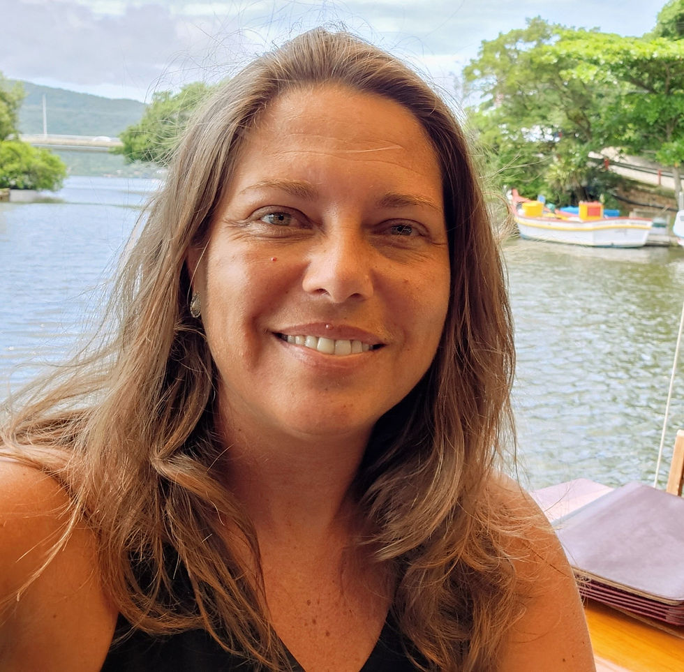 CAROL PERES