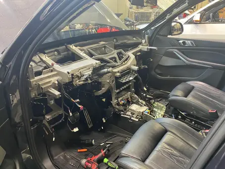 The Mechanics of Automotive Air Conditioning: Common Failures and Fixes