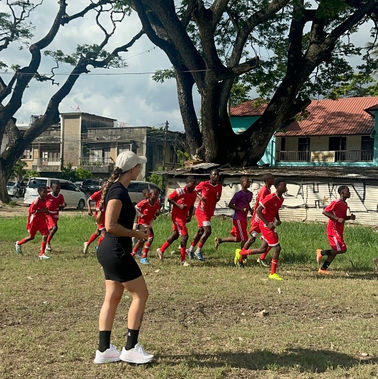 voluntariado-internaciona-deportivo-zanzibar-vidaedu