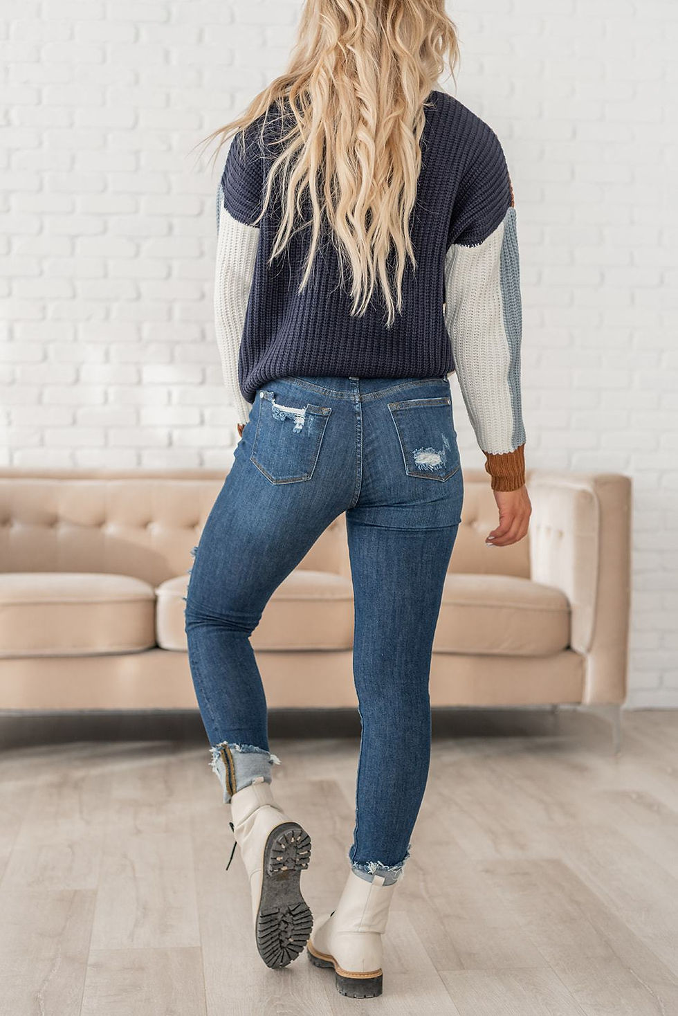 Thumbnail: Center of Attention Distressed Jeans