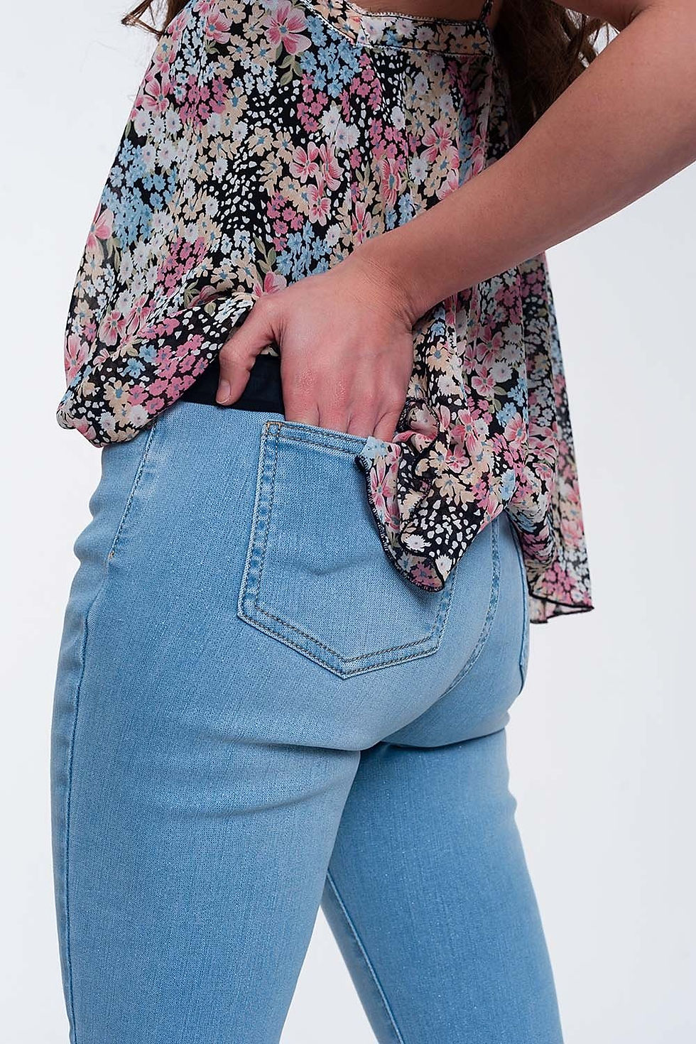 Thumbnail: High-Waisted Jeans With Glitter