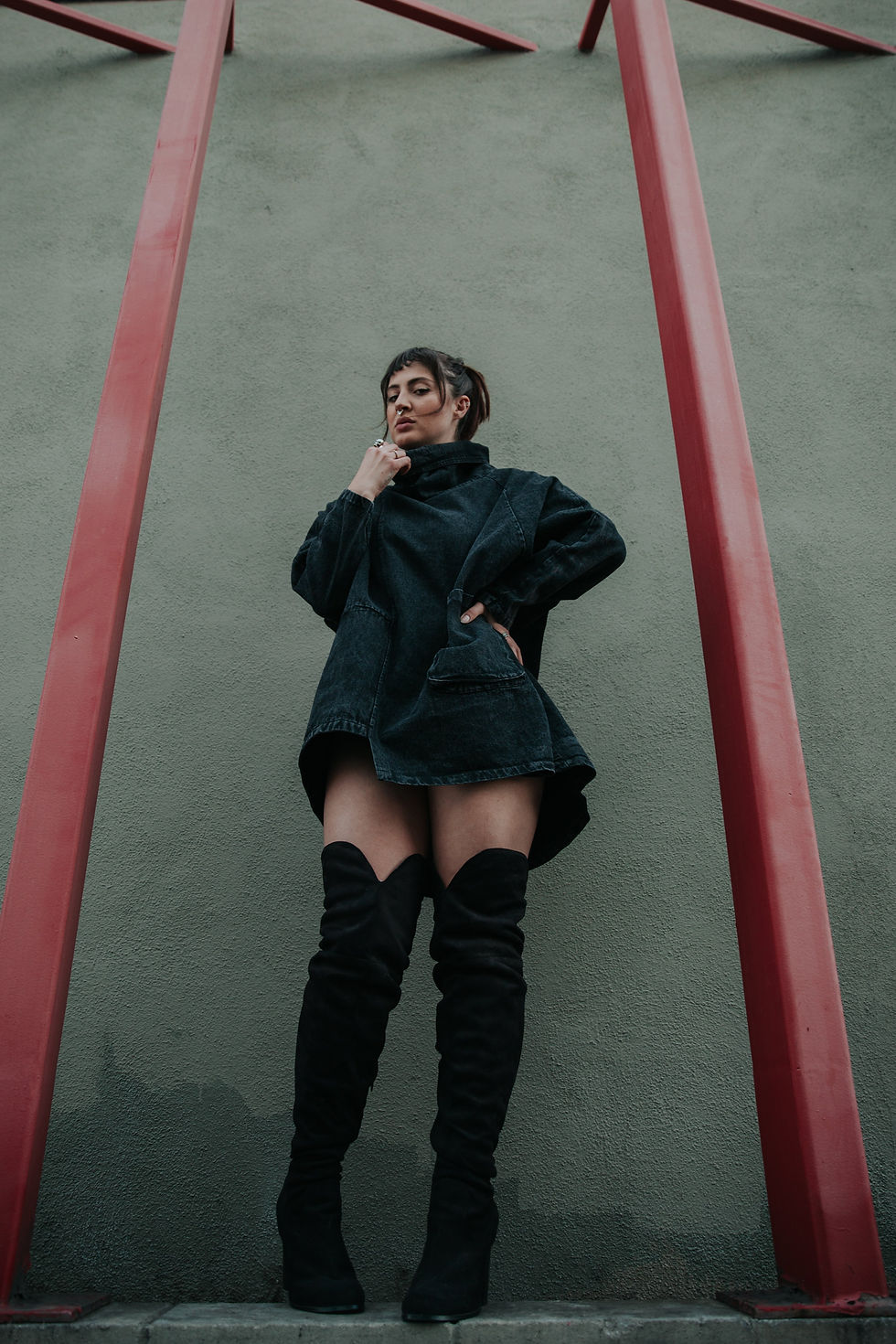Thumbnail: Reon Turtleneck Loose Denim Sweatshirt