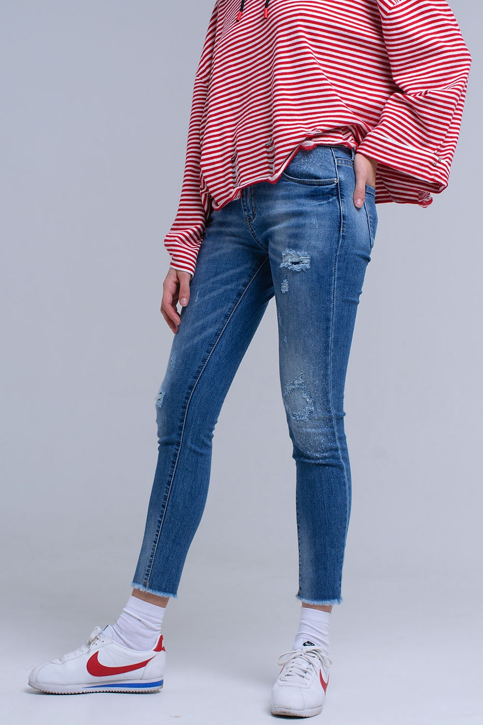 Thumbnail: Distressed Skinny Jeans With Fringes