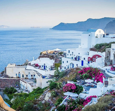 oia-416136_1280_edited.jpg