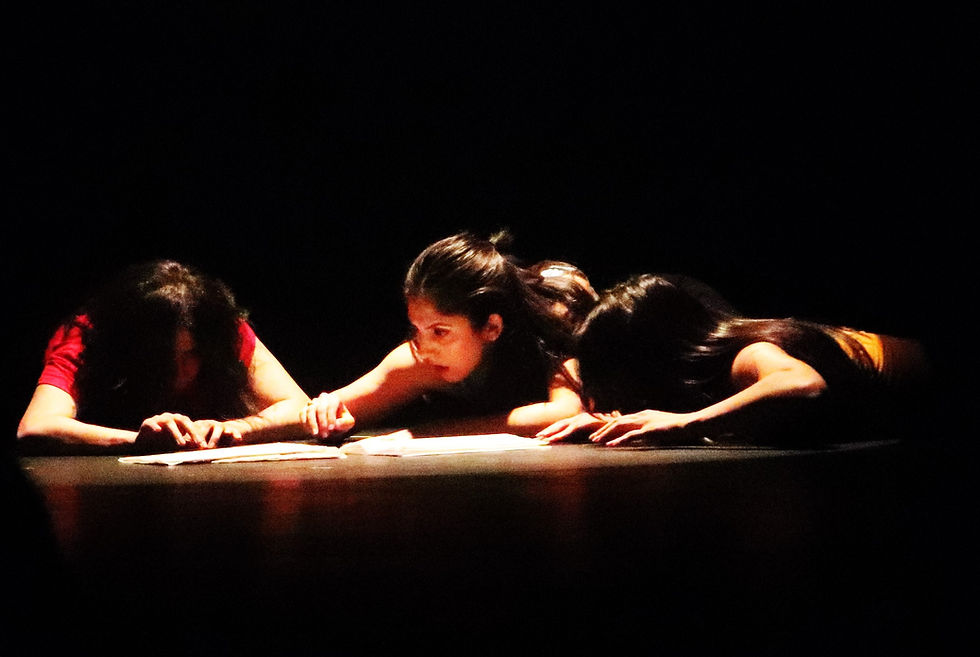 There were moments when the audience felt as if they were inside a collective dream or within a memory moving slowly in them. What is also impressive, when you see "Le Fou", is that the dramatic behavior, despite its philosophical depth and poetic density, does not fall into intellectual arrogance. On the contrary, there is a clear intention in "Le fou" to share experience in every moment of it. In other words, the representation does not seek to indoctrinate the viewer; rather, it gently invites him to reflect, to listen to himself, and to accept his contradictions, as well as his incoherence, perplexity, and madness.
