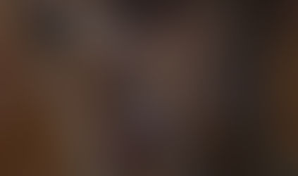 Sans divulguer la fin, c'est donc encore un troisième film dont l'objet est la thématique de la boxe, le combat, comme si ce sport perdu dans notre pays demeurait une source d'inspiration éternelle pour la génération actuelle des réalisateurs du monde du 7ᵉ art dans notre pays.     Khadija Lemkecher dit avoir choisi ce sport, car c'est une entrée judicieuse pour rendre compte et mettre en relief les talents que l'on peut trouver dans les quartiers dits difficiles et marginaux qui portent le stigmate de la délinquance avec toutes ses formes.      Mine de rien, le public est consommateur de ces histoires de batailles avec et dans vie. Il a été, de fait, présent en masse et a retenu son souffle pendant une heure et 50 minutes face à une fiction qui a bien pris son temps de réflexion et son temps pour mûrir.